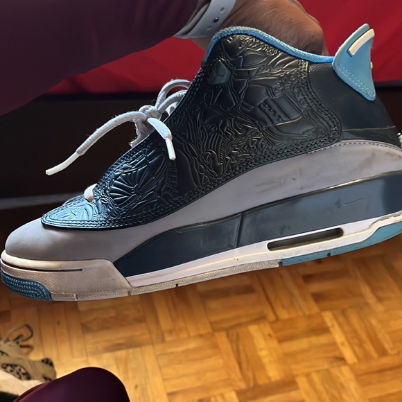 Baby blue grey and white Jordan’s dub 00’s - Picture 3 of 6